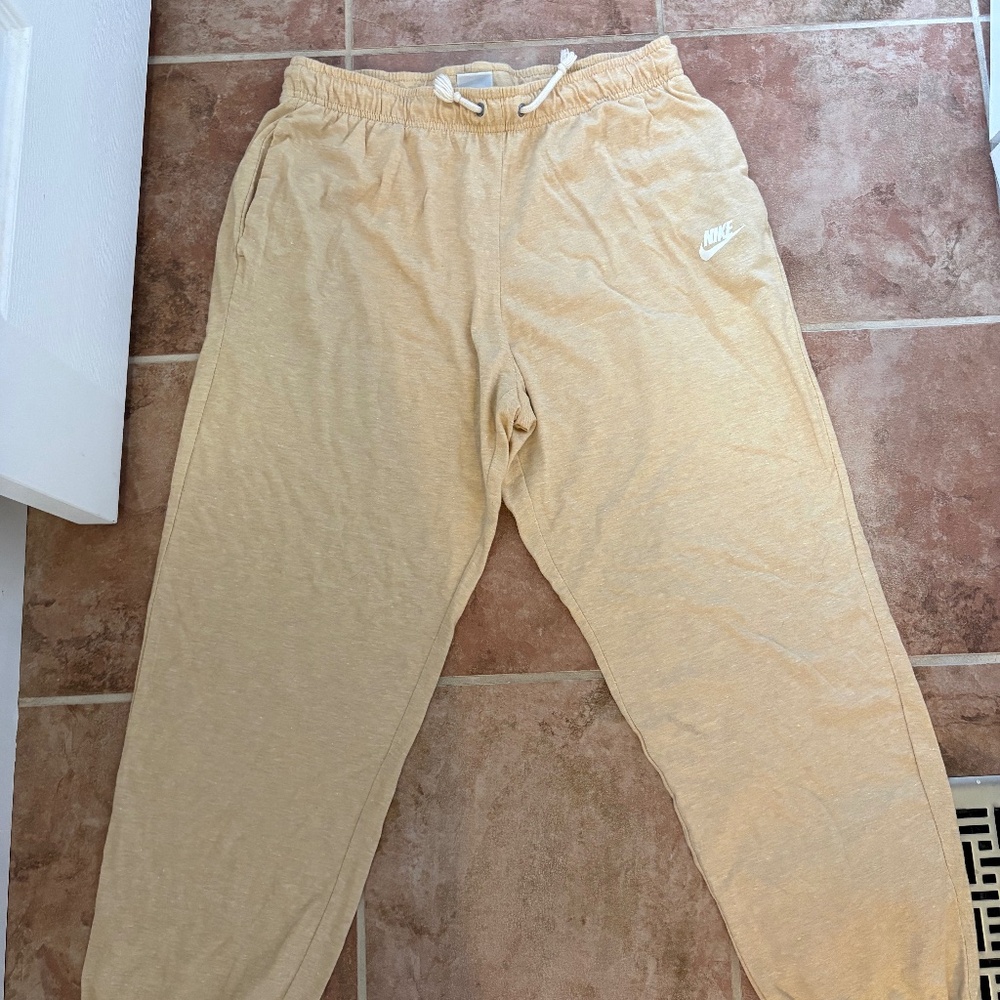 Nike Sweatpants